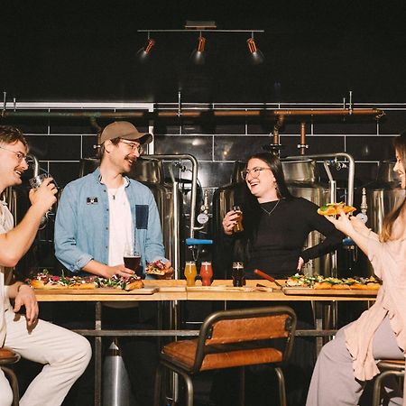 The Brewery Hotel カールスクルーナ エクステリア 写真